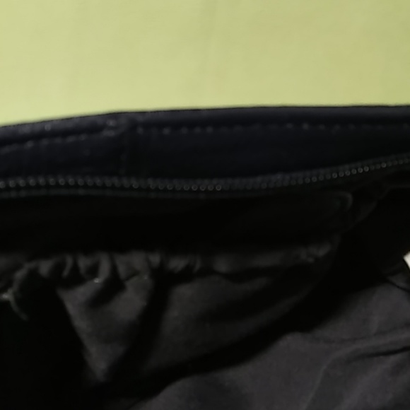 Stone Mountain Leather Bag Navy - Picture 5 of 6